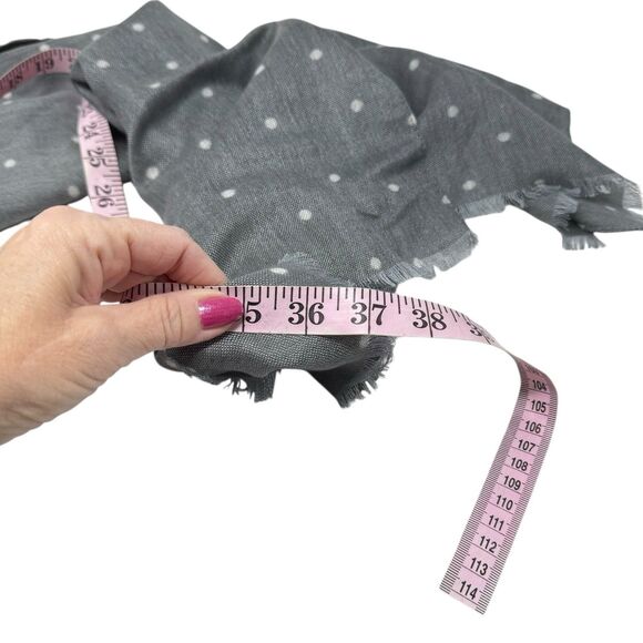 J.Crew polka dot Gray Wool Blend Scarf 26’ x 37" reversible NWT - Picture 4 of 4
